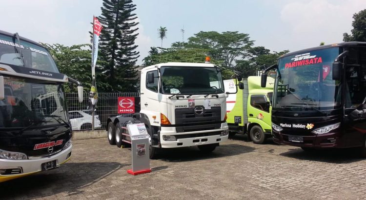 Truk-hino-750x410 Truk-hino-750x410