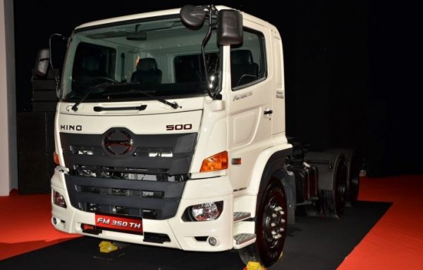 NEW-RANGER-HINO500-Series-TRACTOR-HEAD-FM-350-TH-New-798x466-600x384  